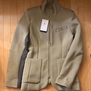 Jordan Women's Beige and Gray Blazer